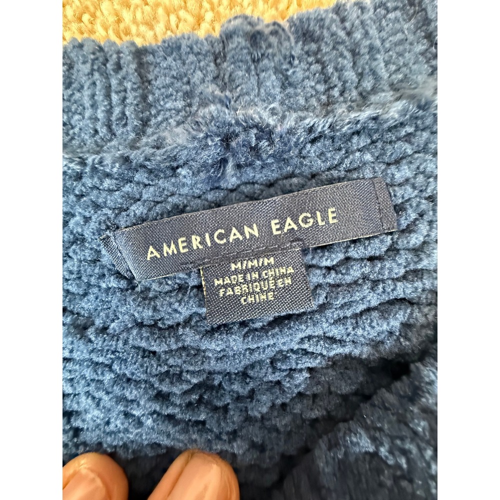 American Eagle Womens Navy Blue Chenille Cable Knit Sweater Crewneck Medium M - Picture 4 of 11